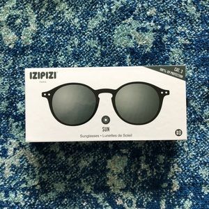 Izipizi sunglasses- Brand new